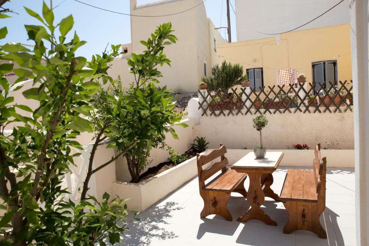 Anemos View Apartment Firostefani Bagian luar foto